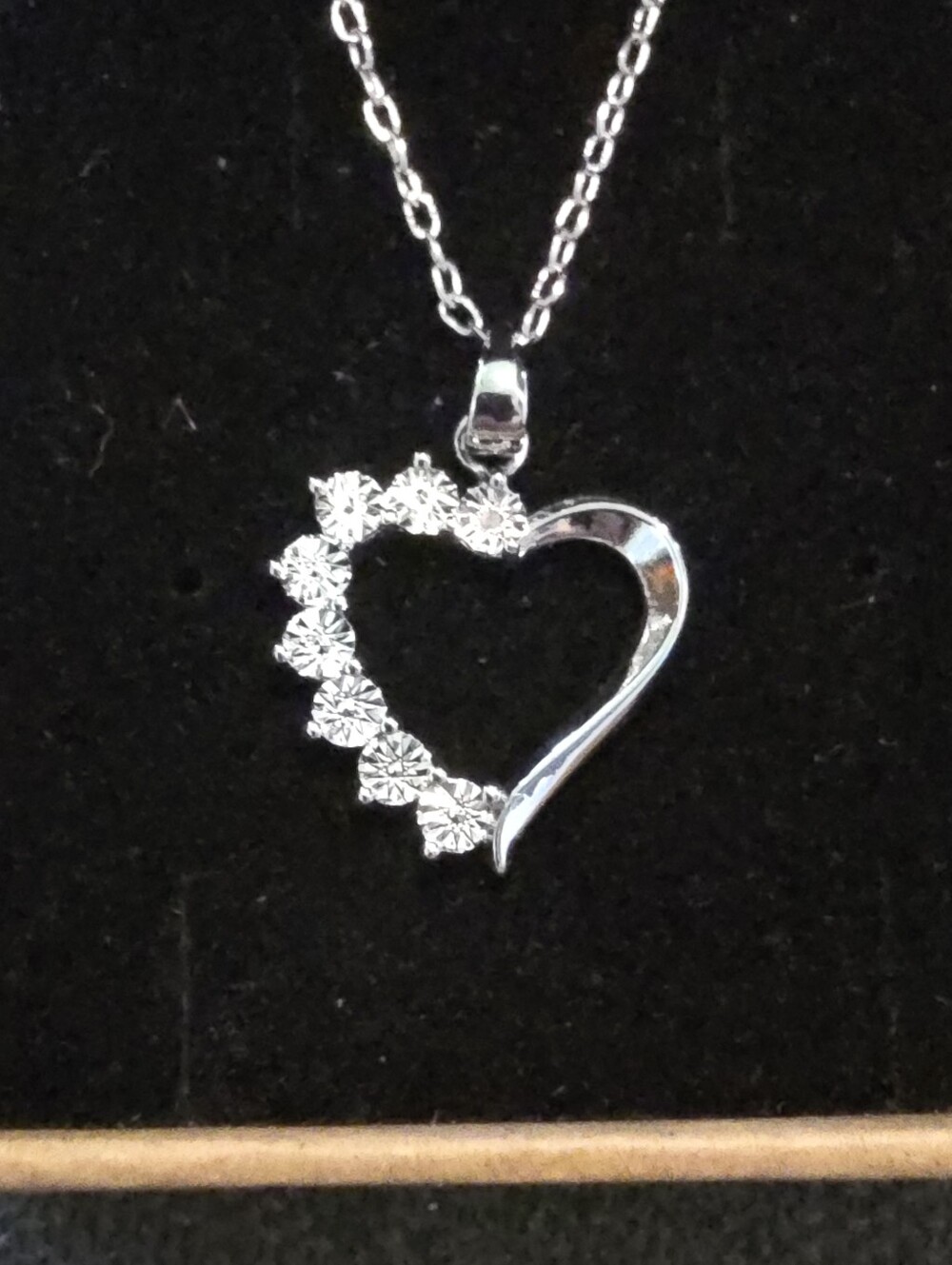 Classic Sterling Silver Heart Pendant Necklace.